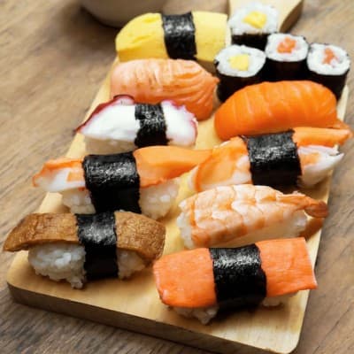 a picture of Sushi