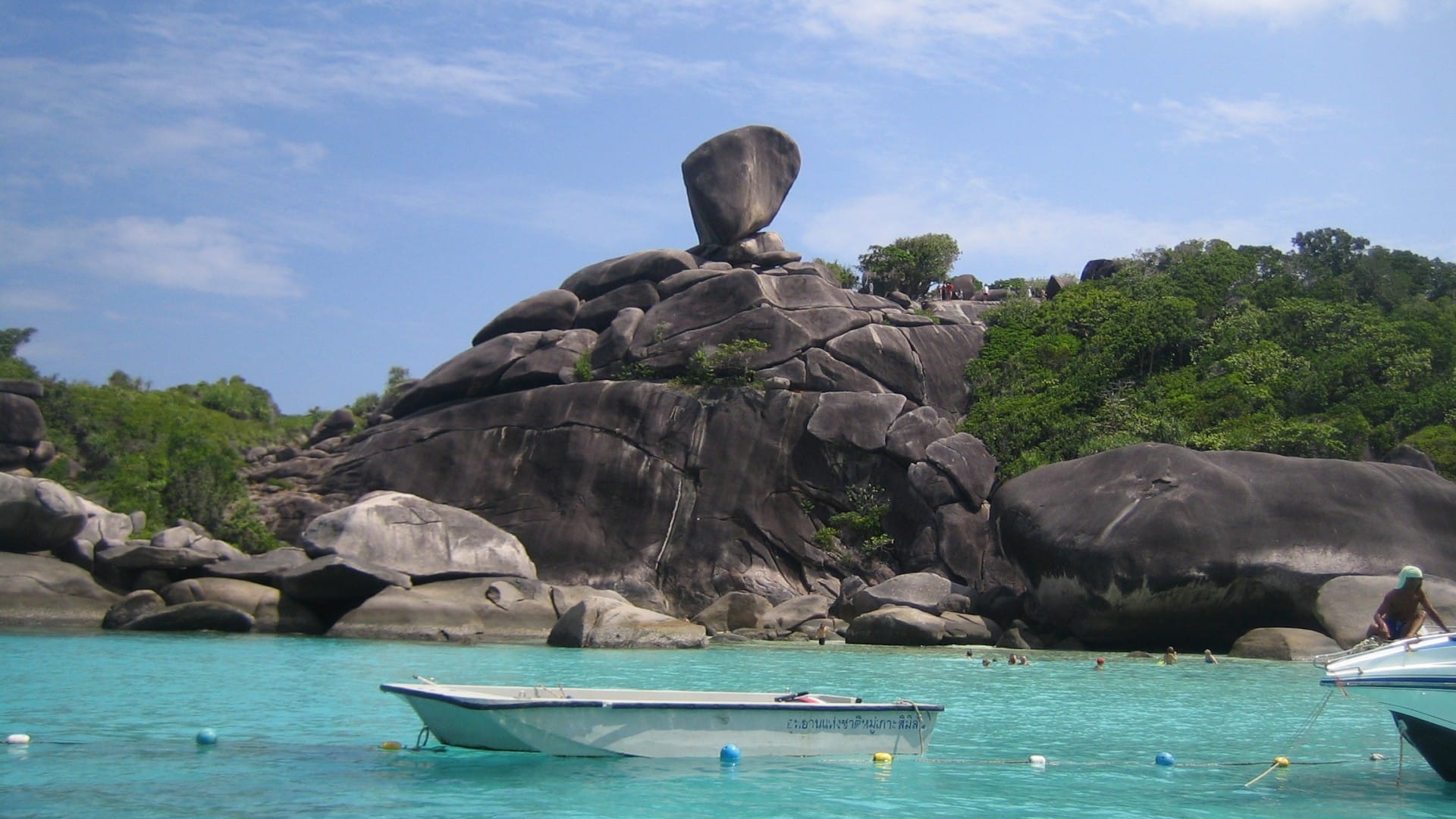 a-Picture-Of-Similan-islands