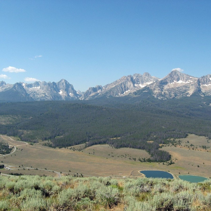 Sawtooth Mountains